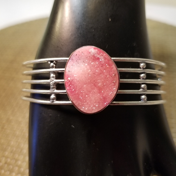 TITANIUM BRACELET NWOT - Picture 3 of 7